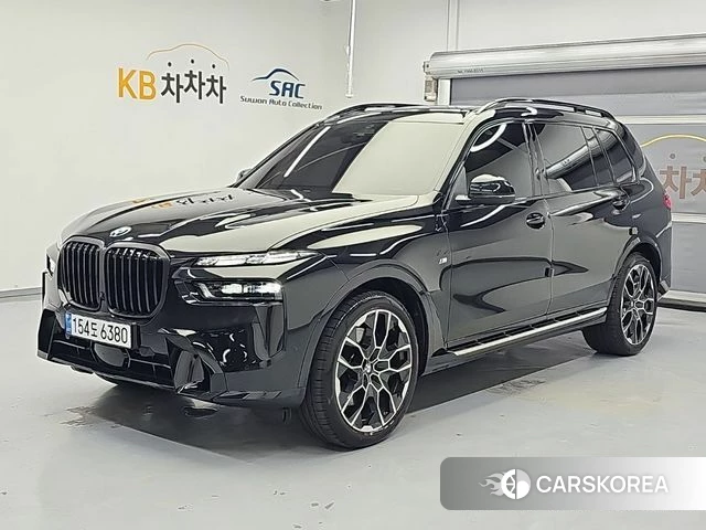 BMW X7 (G07) 2025 Черный из Кореи