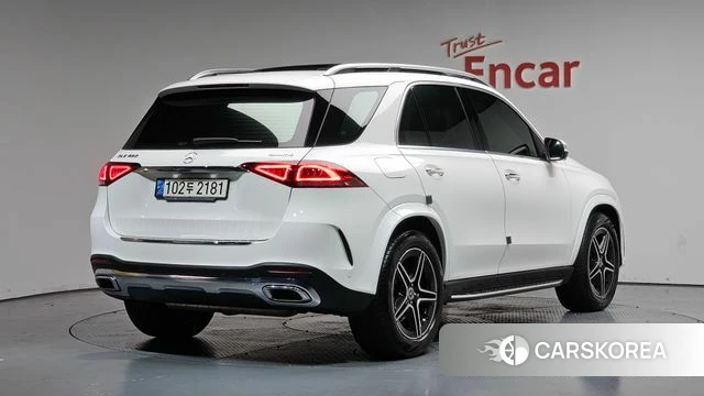 Mercedes-Benz GLE-Class W167 2021 Белый из Кореи