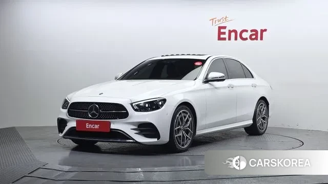 Mercedes-Benz E-Class W213 2021 Белый из Кореи