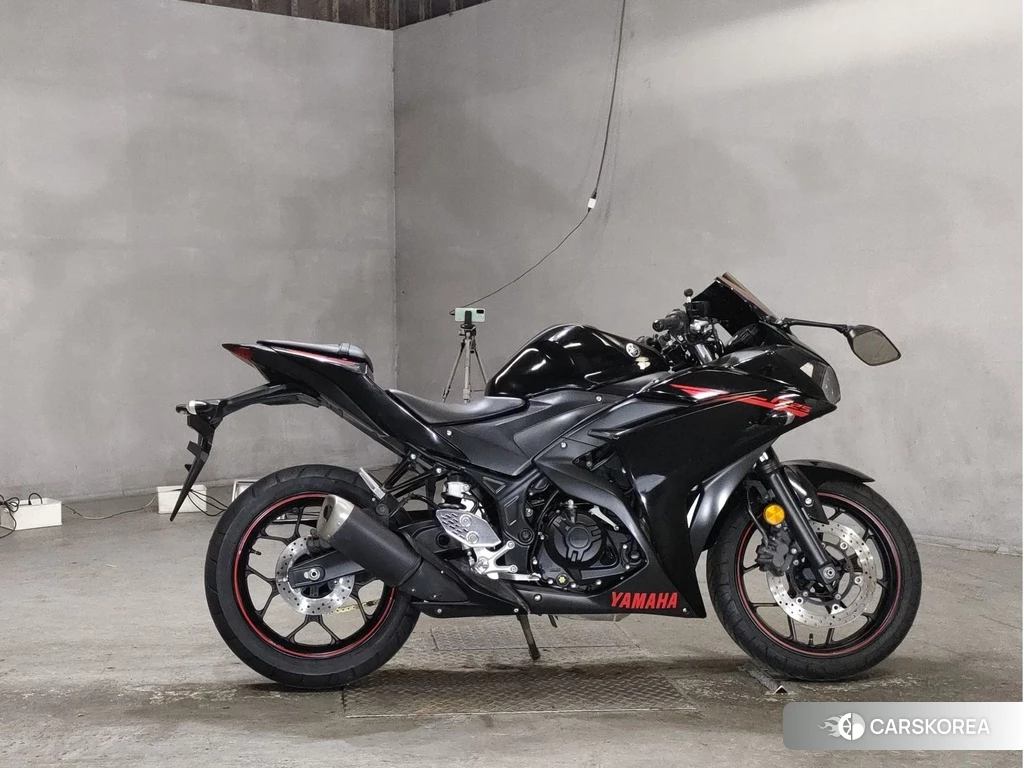 Проданный Yamaha YZF-R25 2014 из Японии