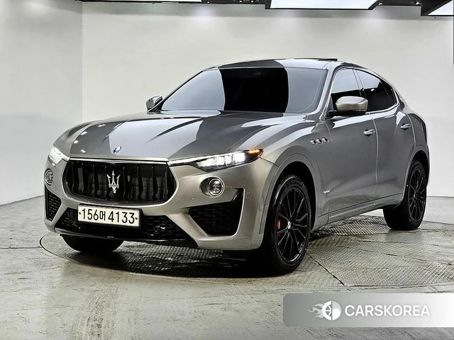 Maserati Levante 2019 Серый из Кореи