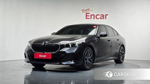 BMW 5 Series (G60) 2025 Серый из Кореи