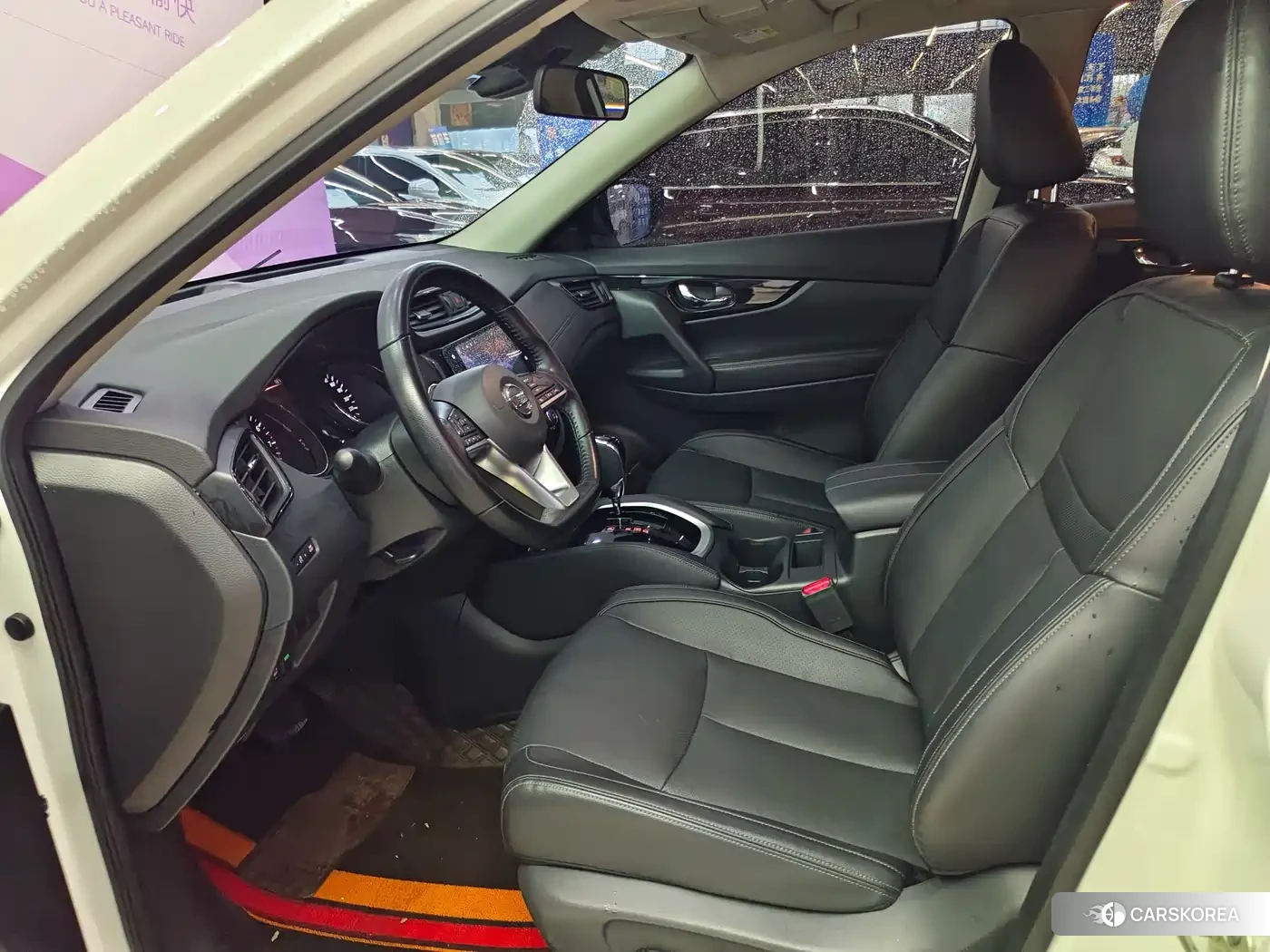 Nissan Qijun 2023 Белый из Китая