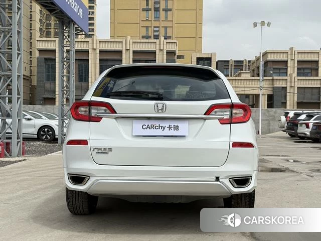 Honda Crown Road 2020 Белый из Китая