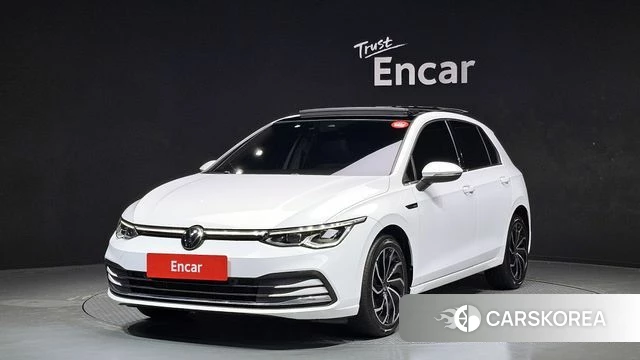 Volkswagen Golf 8th Generation 2023 Белый из Кореи
