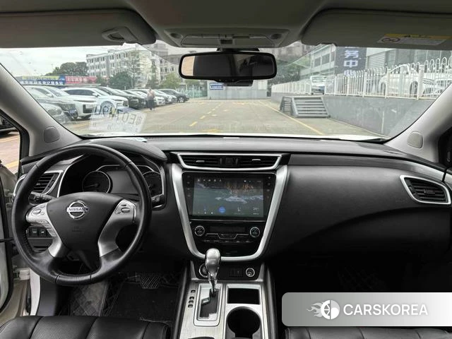 Nissan Loulan 2021 Белый из Китая