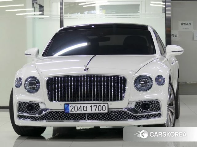 Bentley Flying Spur 3rd Generation 2021 Белый из Кореи