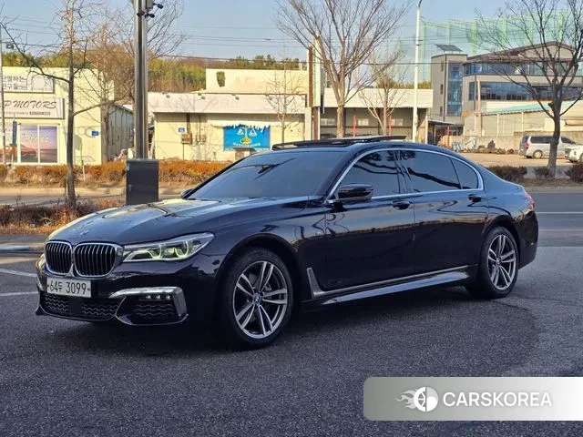 BMW 7 Series (G11) 2018 Черный из Кореи