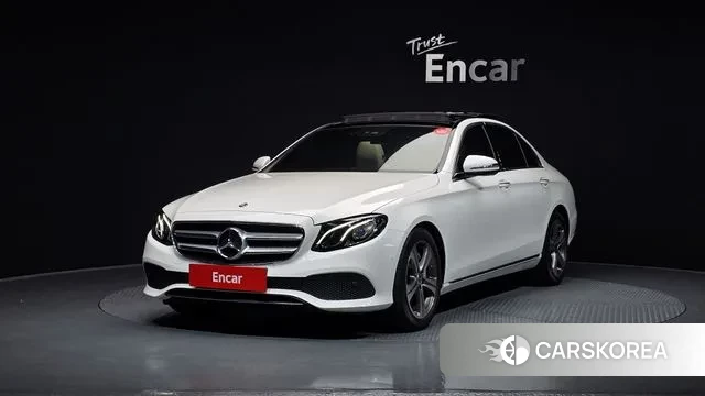 Mercedes-Benz E-Class W213 2019 Белый из Кореи