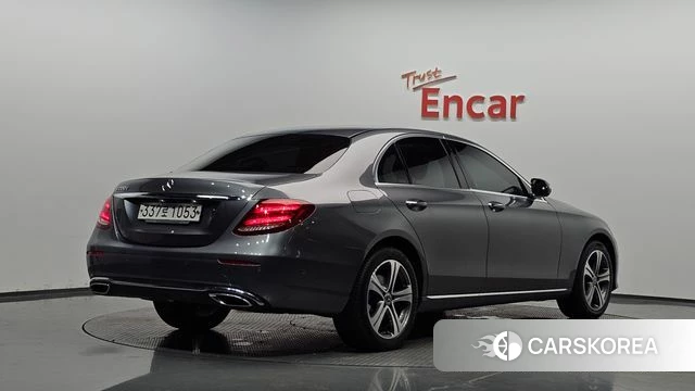 Mercedes-Benz E-Class W213 2019 Серый из Кореи