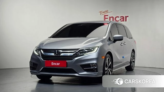 Honda Odyssey 2018 Серебряный из Кореи