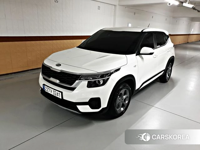 Kia Seltos 2020 Белый из Кореи