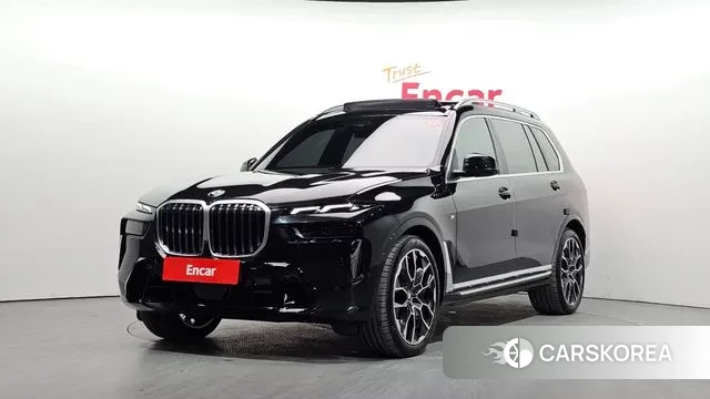 BMW X7 (G07) 2025 Черный из Кореи