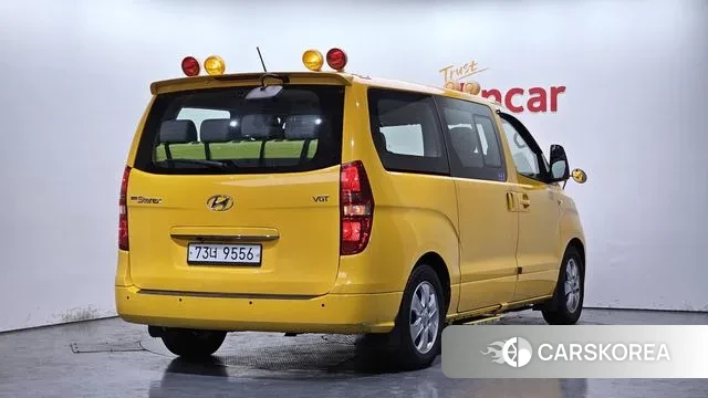 Hyundai The New Grand Starex 2018 Желтый из Кореи