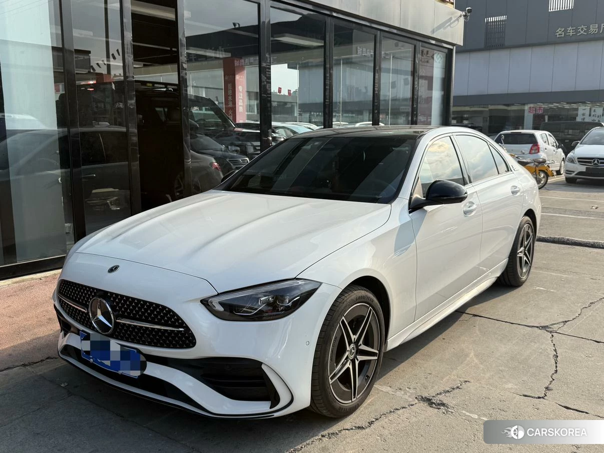 Mercedes-Benz Class C 2024 Белый из Китая