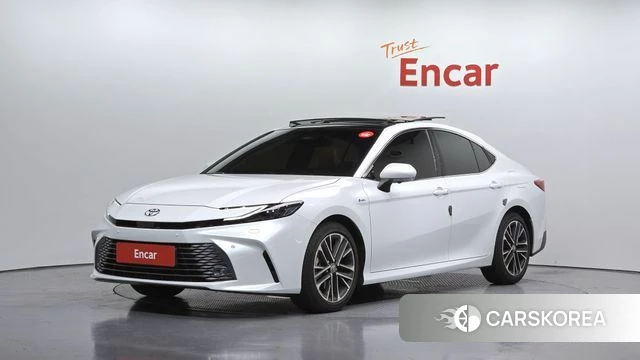 Toyota Camry (XV80) 2025 Белый из Кореи
