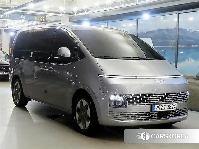 Hyundai Staria 2024 Серебряный из Кореи