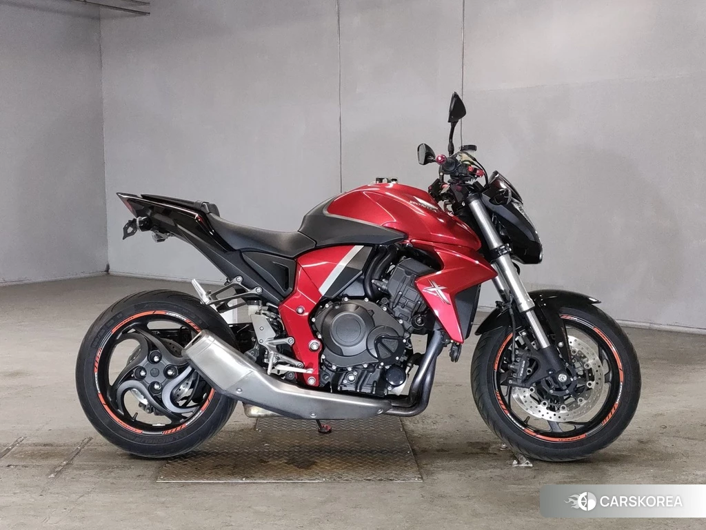 Проданный Honda CB1000R 2012 из Японии