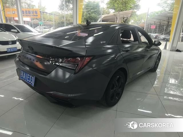 Hyundai Elantra 2022 Темно-серый из Китая