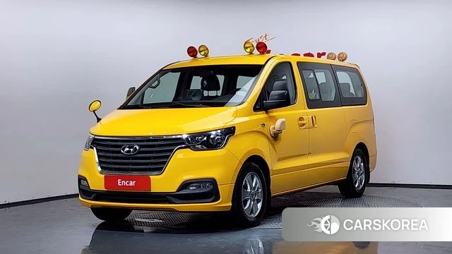Hyundai The New Grand Starex 2018 Желтый из Кореи