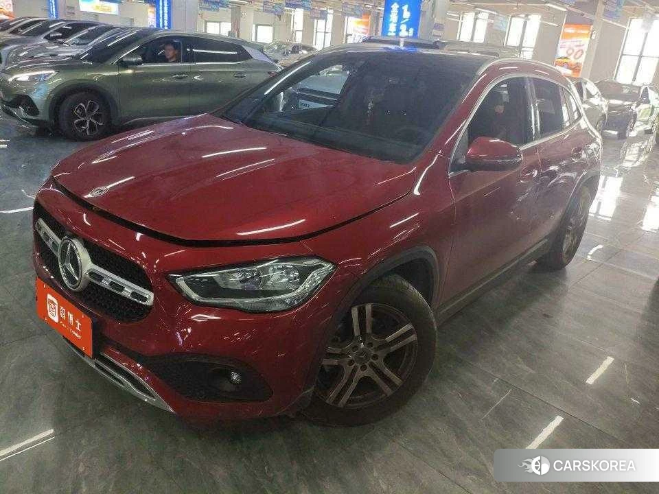 Mercedes-Benz GLA 2021 Красный из Китая