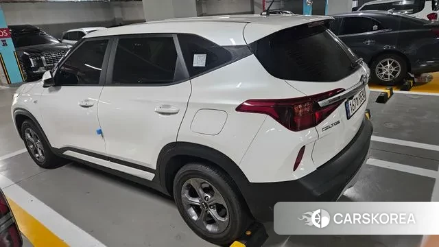 Kia Seltos 2021 Белый из Кореи