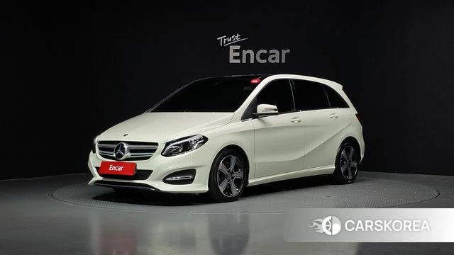 Mercedes-Benz B-Class W246 2018 Белый из Кореи
