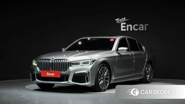 BMW 7 Series (G11) 2021 Серебристо-серый из Кореи