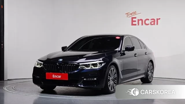 BMW 5 Series (G30) 2018 Черный из Кореи