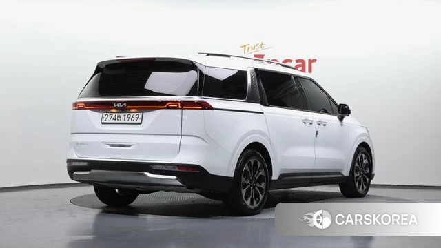Kia Carnival 4th generation 2023 Белый из Кореи