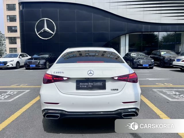 Mercedes-Benz Class C 2023 Белый из Китая
