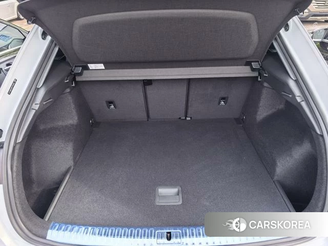 Audi Q3 2024 Белый из Китая