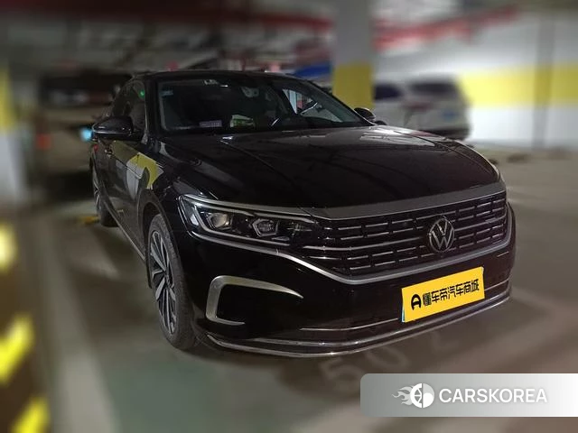 Volkswagen Passat 2023 Черный из Китая