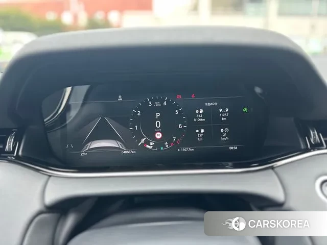 Land Rover Range Rover Evoque 2nd Generation 2022 Белый из Кореи