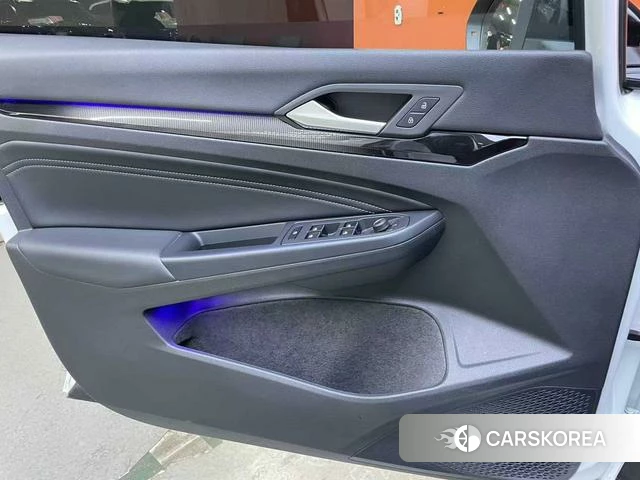 Volkswagen Golf 2024 Белый из Китая