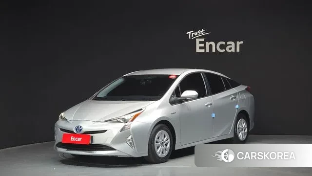 Toyota Prius 4th Generation 2018 Серебряный из Кореи