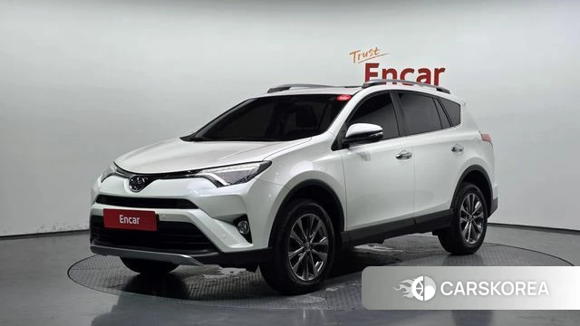 Toyota RAV4 2018 Белый из Кореи