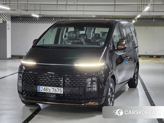 Hyundai Staria 2025 Черный из Кореи