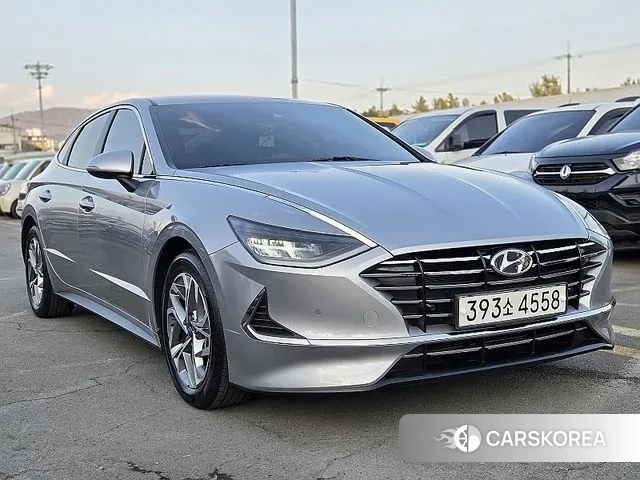 Hyundai Sonata (DN8) 2019 Серебристо-серый из Кореи
