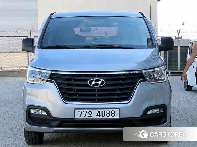 Hyundai The New Grand Starex 2018 Серебряный из Кореи