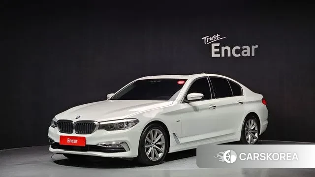 BMW 5 Series (G30) 2018 Белый из Кореи