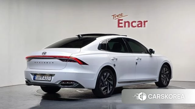 Hyundai The New Grandeur IG Hybrid 2022 Белый из Кореи