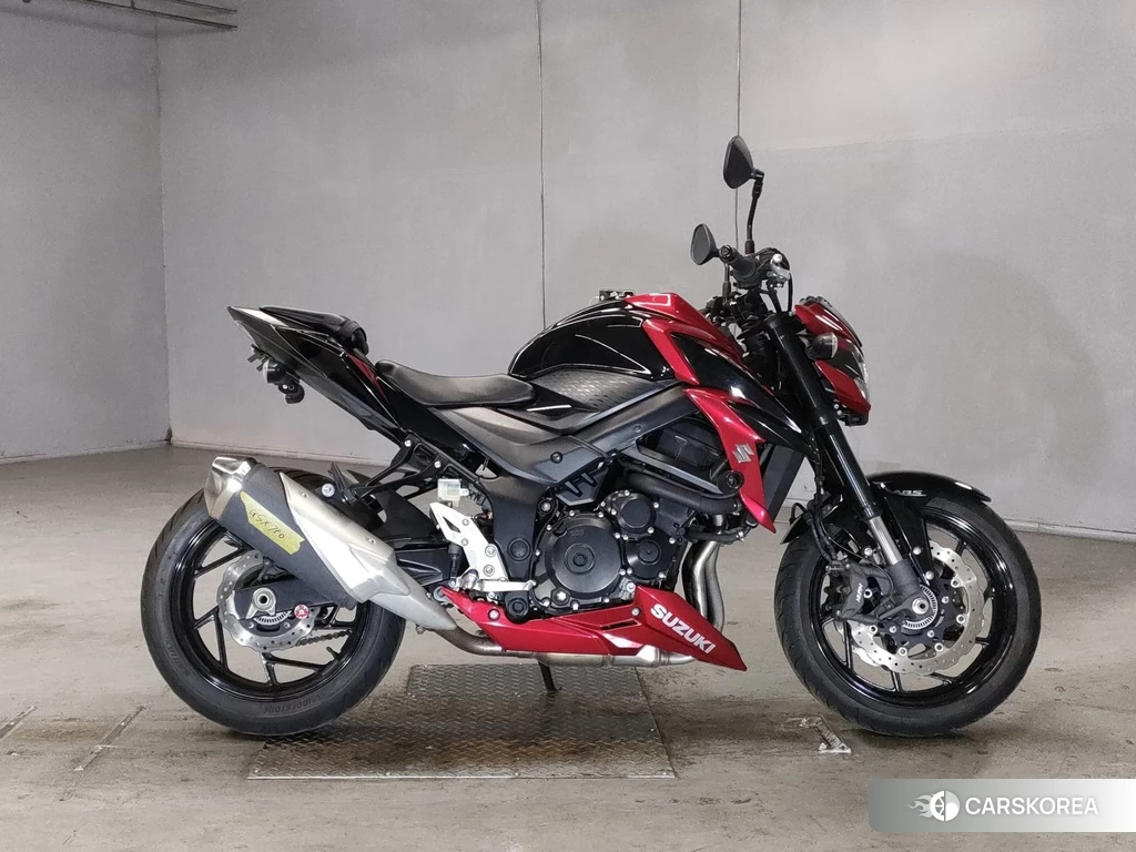 Проданный Suzuki GSX-S750 2018 из Японии