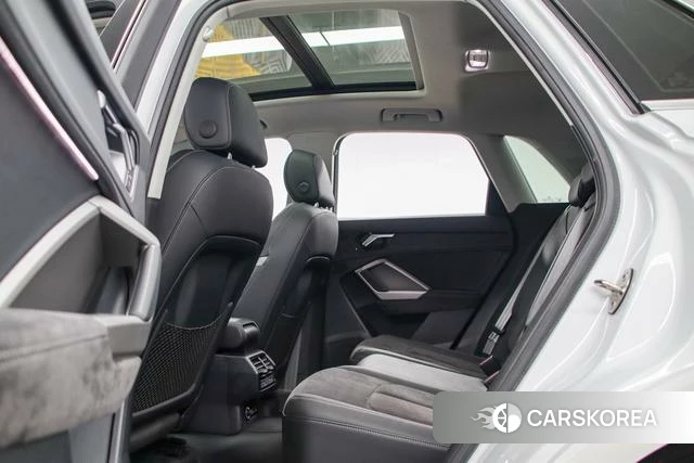 Audi Q3 2022 Белый из Китая