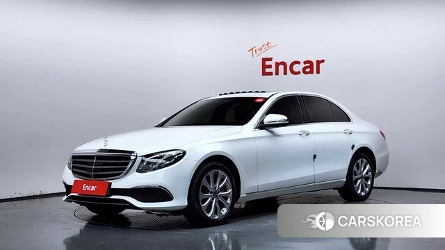 Mercedes-Benz E-Class W213 2020 Белый из Кореи