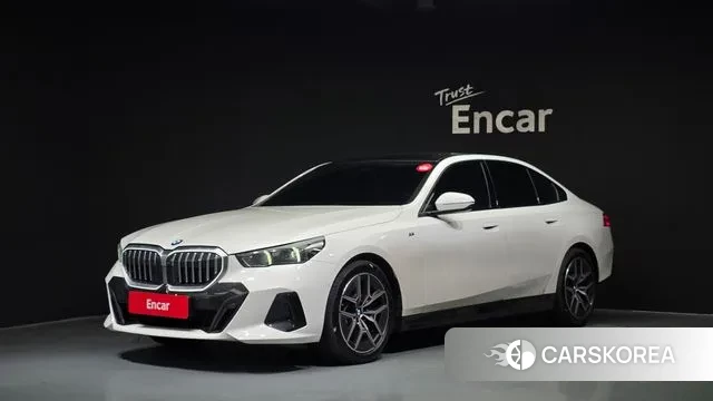 BMW 5 Series (G60) 2025 Белый из Кореи