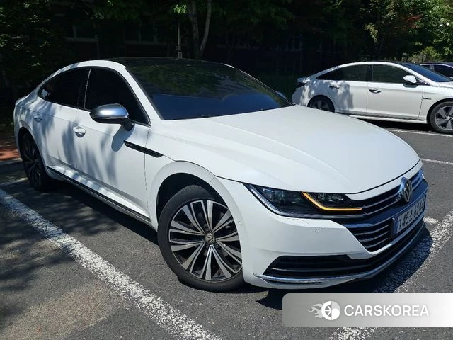 Volkswagen Arteon 2019 Белый из Кореи