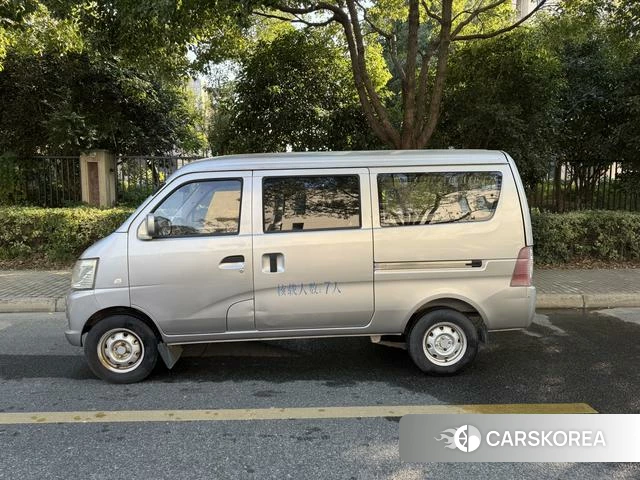 Chang'an Crossing Changan V3 2019 Серебристо-серый из Китая
