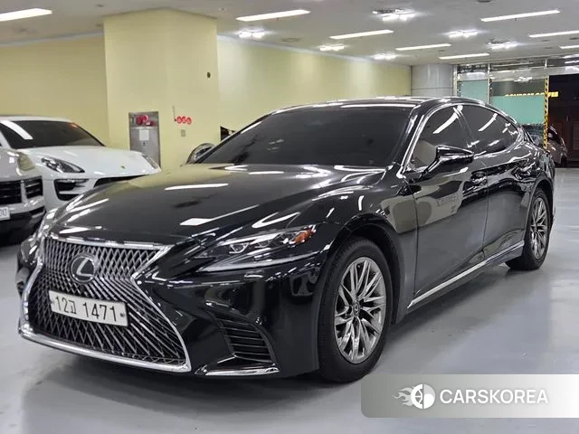 Lexus LS500 5th generation 2018 Черный из Кореи