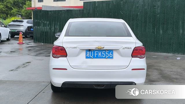 Chevrolet Kovoz 2018 Белый из Китая